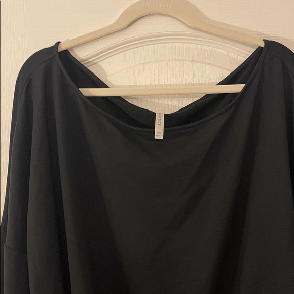 Amazing Fabletics terry off shoulder Black Women's Pullover. Size 2X NWT - Picture 3 of 5